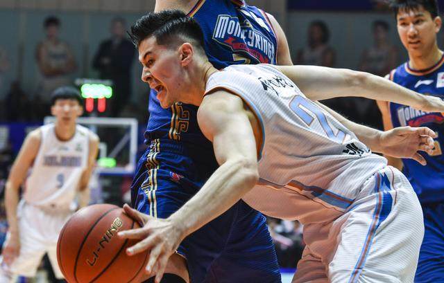 九游体育下载-青春风暴未能如约而至 外援能否拯救新疆队于水火